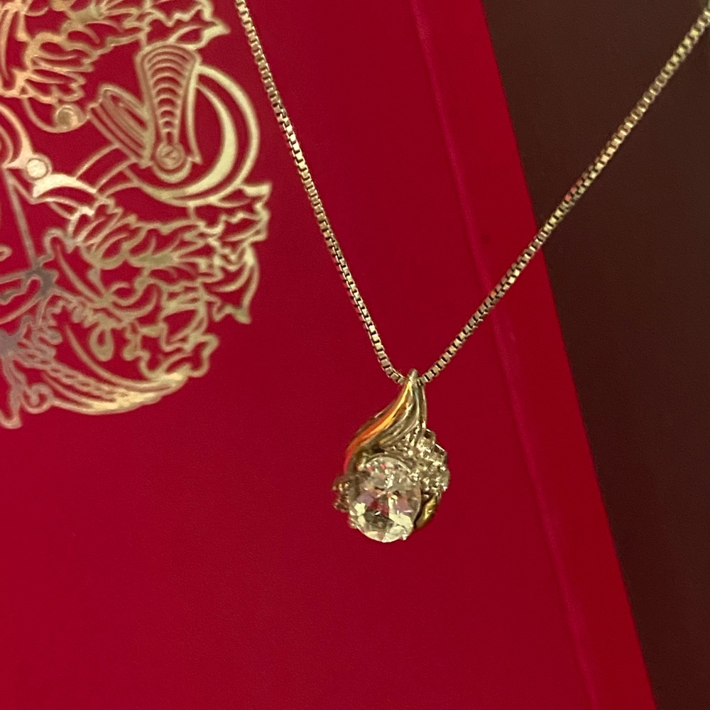 Vintage Gemstone droplet necklace